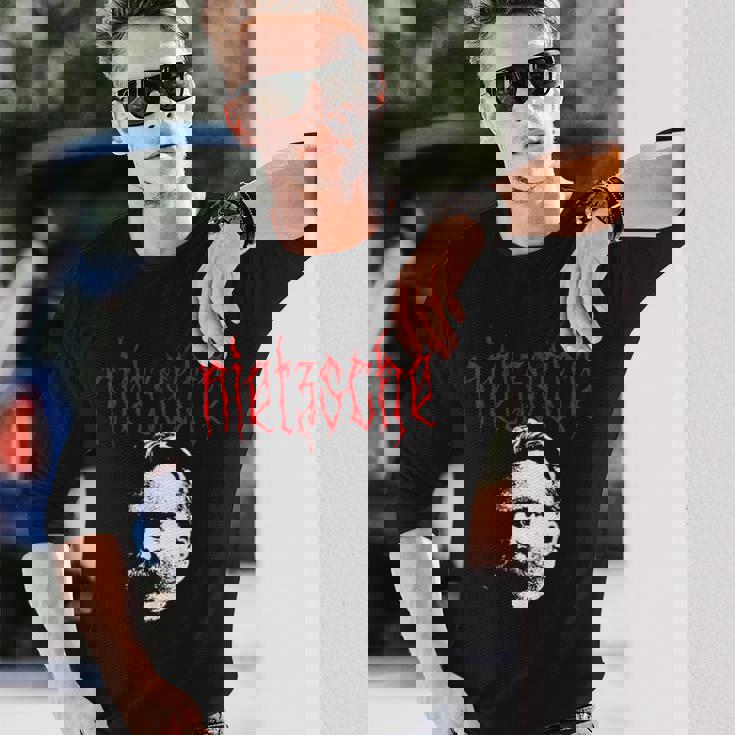 フリードリヒ・ニーチェ-金属の哲学者の設計 長袖Tシャツ 彼への贈り物