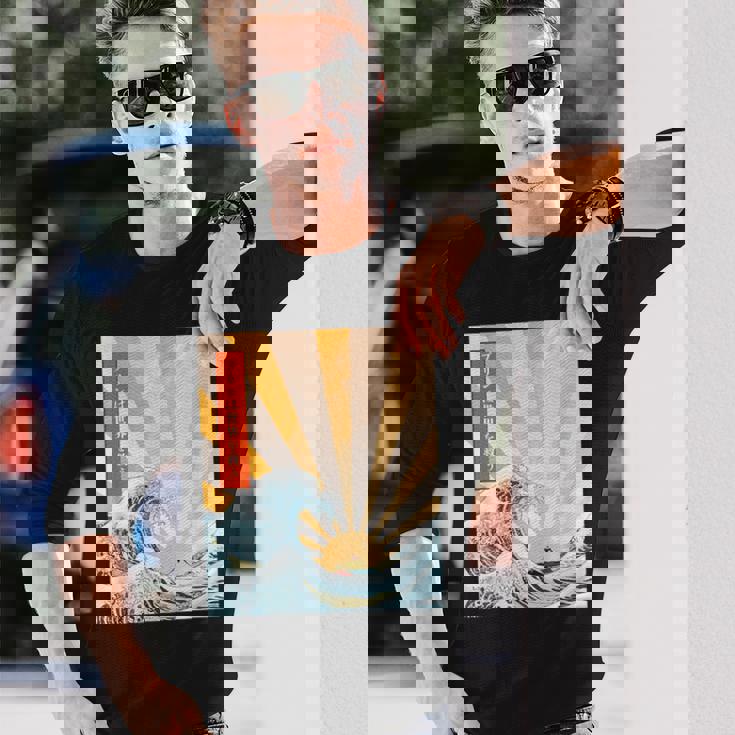 プリン 地球 日本語 浮世絵 和風デザイン 和柄 プリンは世界を救う 長袖Tシャツ 彼への贈り物