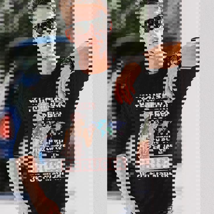 ペルージャシティのクールな少女 誇り高きペルージャガール 長袖Tシャツ 彼への贈り物