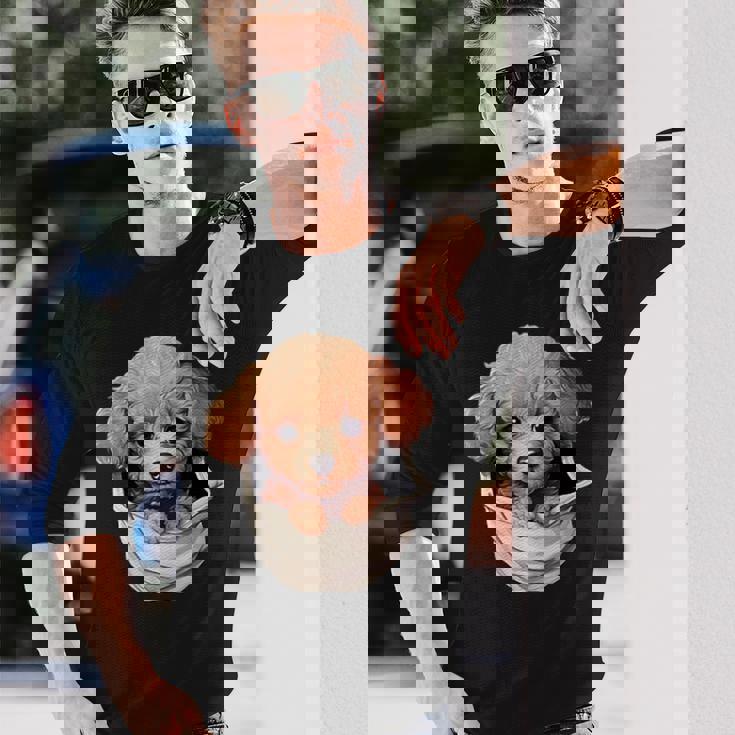 ポケットから覗く トイプードル 可愛い 犬 かわいい 子犬 犬好き 犬の飼い主 愛犬家 メンズ レディース キッズ 長袖Tシャツ 彼への贈り物