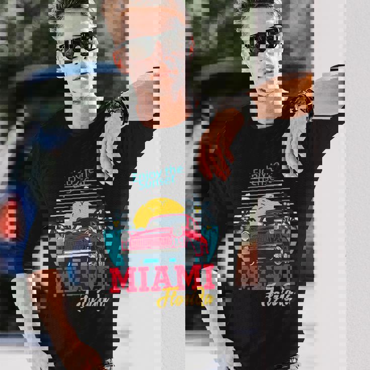 マイアミビーチtシャツ、マイアミ半袖グラフィックデザイン。 長袖Tシャツ 彼への贈り物