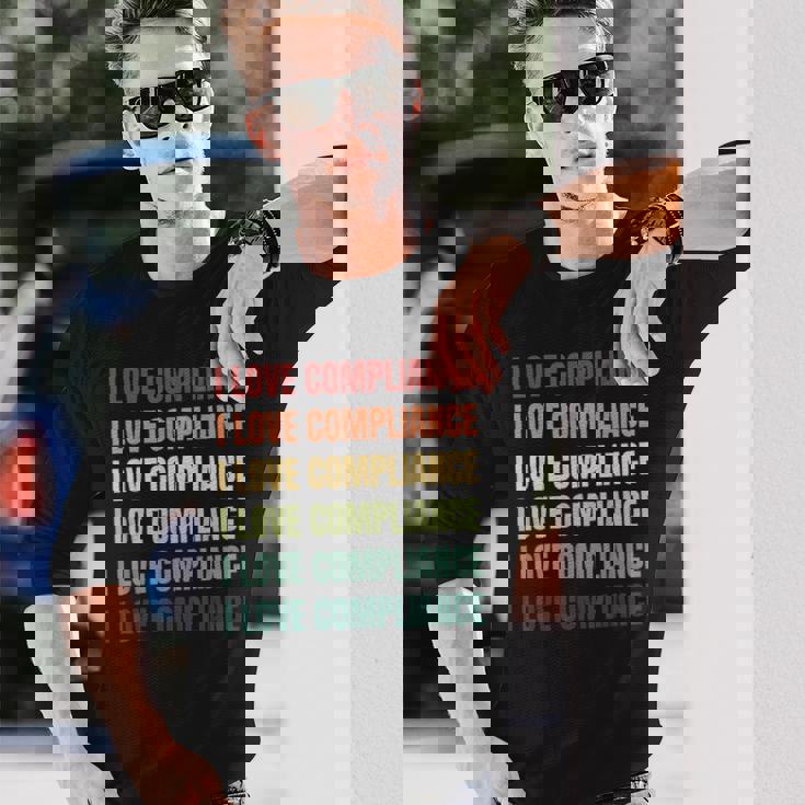 レトロ私はコンプライアンスが大好きです 長袖Tシャツ 彼への贈り物