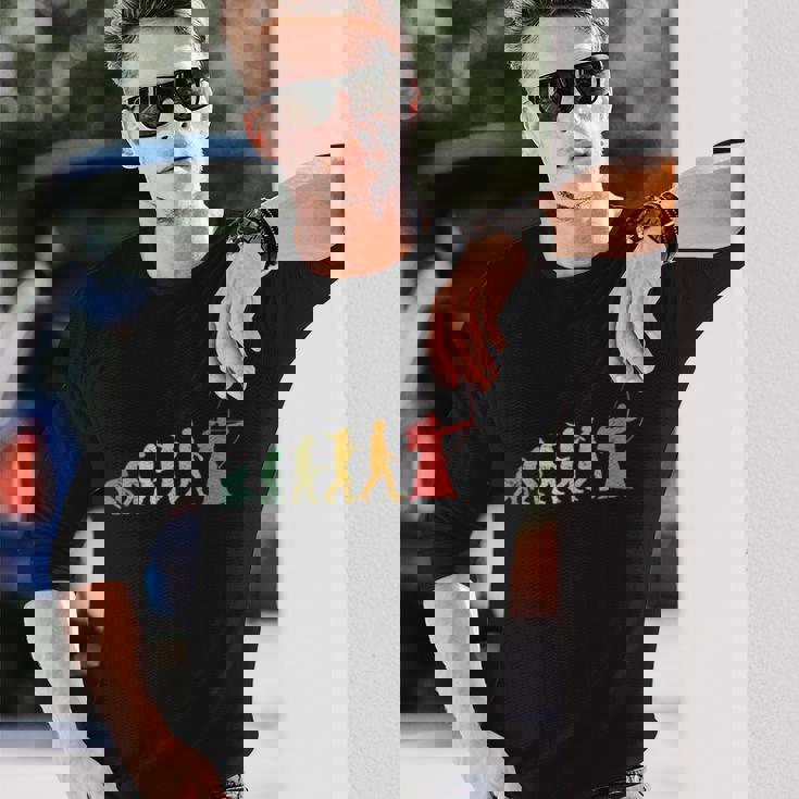 人類の進化 弓道 弓術 弓道好き 騎射 歩射 堂射 弓道部 弓道サークル 古武術 和弓 レトロ 弓 エボリューション 長袖Tシャツ 彼への贈り物