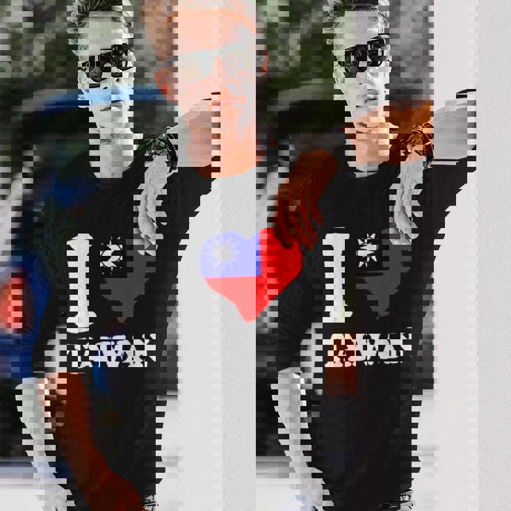 台湾の誇り 台湾のルーツ I Love Taiwan 台湾国旗 長袖Tシャツ 彼への贈り物