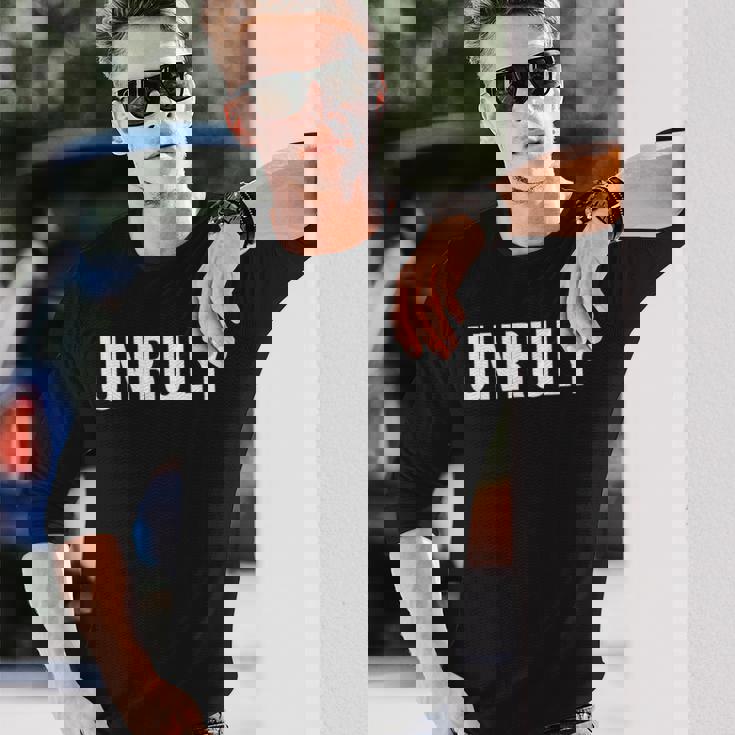 手に負えない 長袖Tシャツ 彼への贈り物