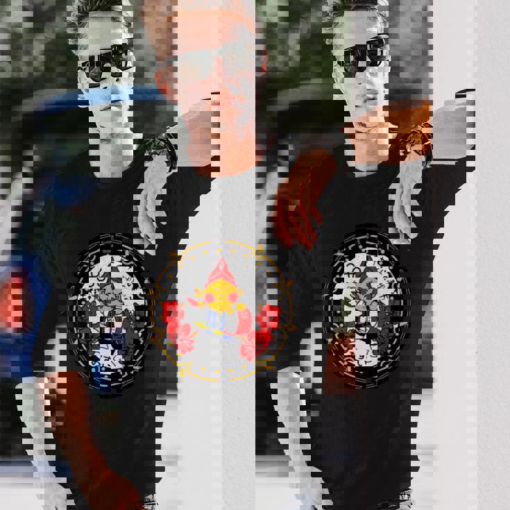 日本 マンホールアート 沖縄市栄房 エイサー 沖縄市エイサーエイ坊 ウチナ 長袖tシャツ 長袖Tシャツ 彼への贈り物