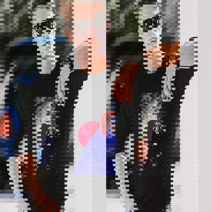 日本とオーストラリアの国旗 日本オーストラリア。 長袖Tシャツ 彼への贈り物