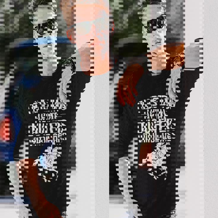 最高の父親には馬に乗る娘がいる 長袖tシャツ 長袖Tシャツ 彼への贈り物