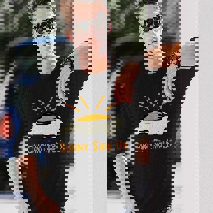 目玉焼き サニーサイドアップ 長袖Tシャツ 彼への贈り物