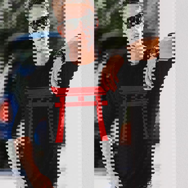 神戸鳥居門シンボル 神道日本門 長袖Tシャツ 彼への贈り物