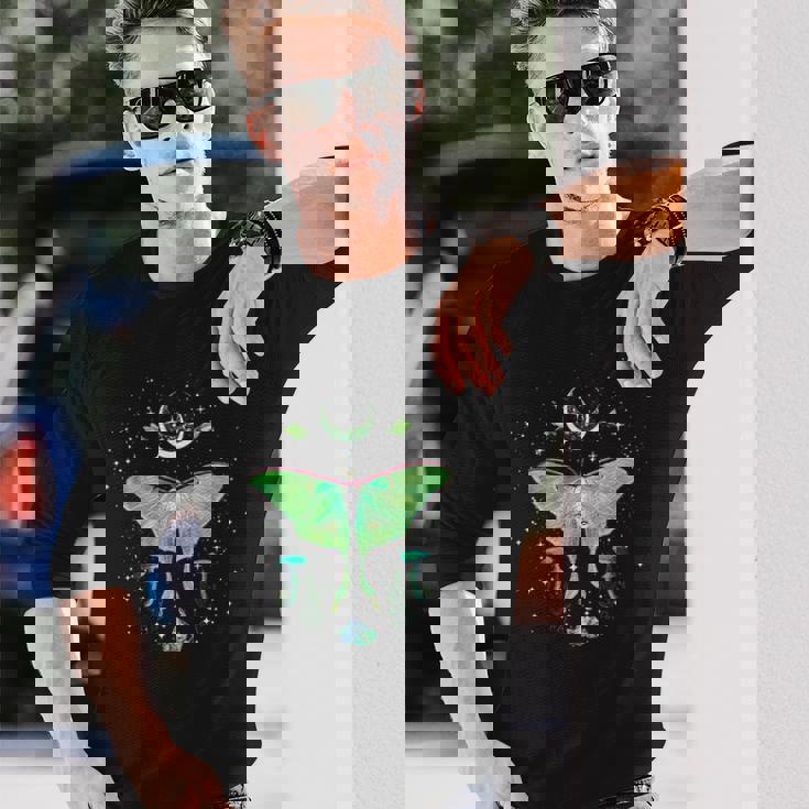 神秘的なゴシック ルナモス ムーンフェイズとキノコ 長袖Tシャツ 彼への贈り物