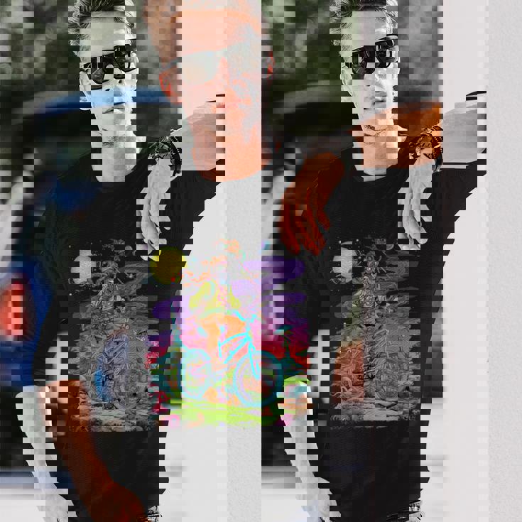 自転車デイホフマントリップ サイケデリックコミックスタイル ヒッピー 長袖Tシャツ 彼への贈り物