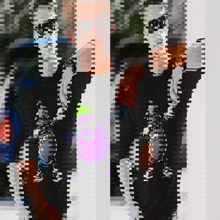 茄子を軽くたたく面白い野菜ギフト ナス付き 長袖Tシャツ 彼への贈り物