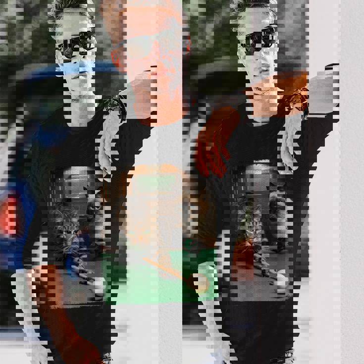 面白い猫 子猫 プールゲーム ビリヤード愛好家 アートデザイン 長袖Tシャツ 彼への贈り物