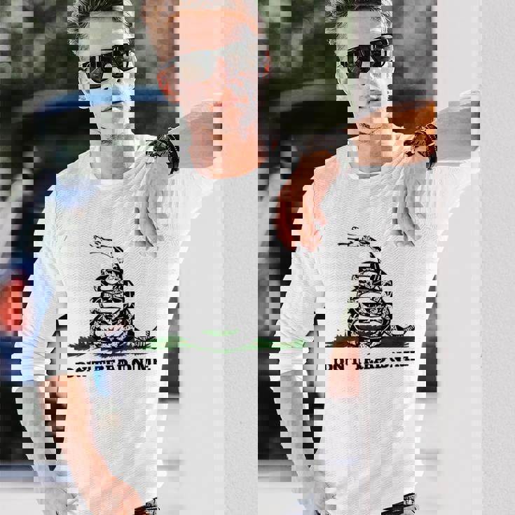 Don't Tread On Me 2Nd Amendment 愛国心が強いノベルティアイテム 長袖Tシャツ 彼への贈り物