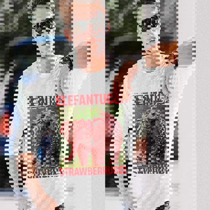 Brainrot Animal Gen Alpha Meme ストロベリーエレファント 長袖Tシャツ 彼への贈り物