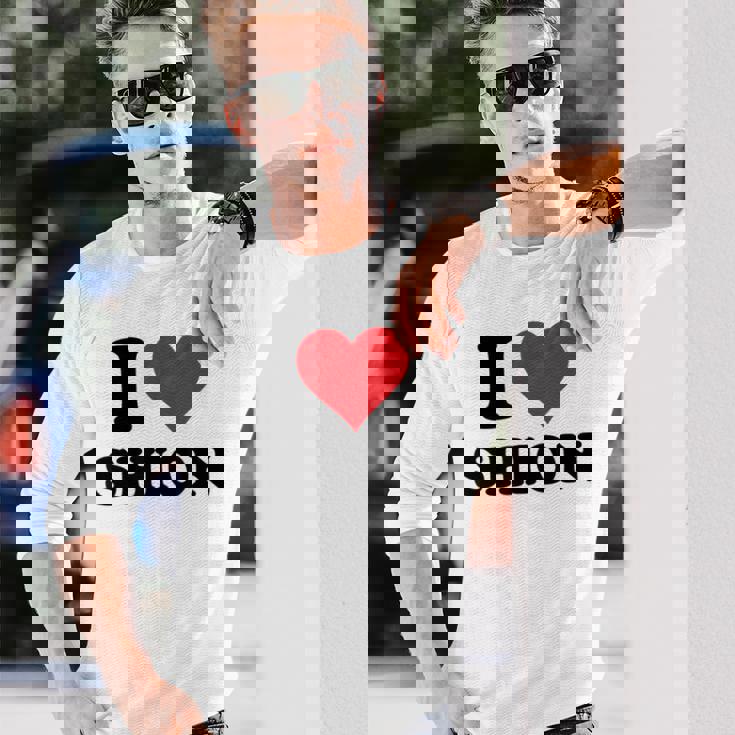 I Hearthion ファーストネーム I Love パーソナライズ 長袖Tシャツ 彼への贈り物