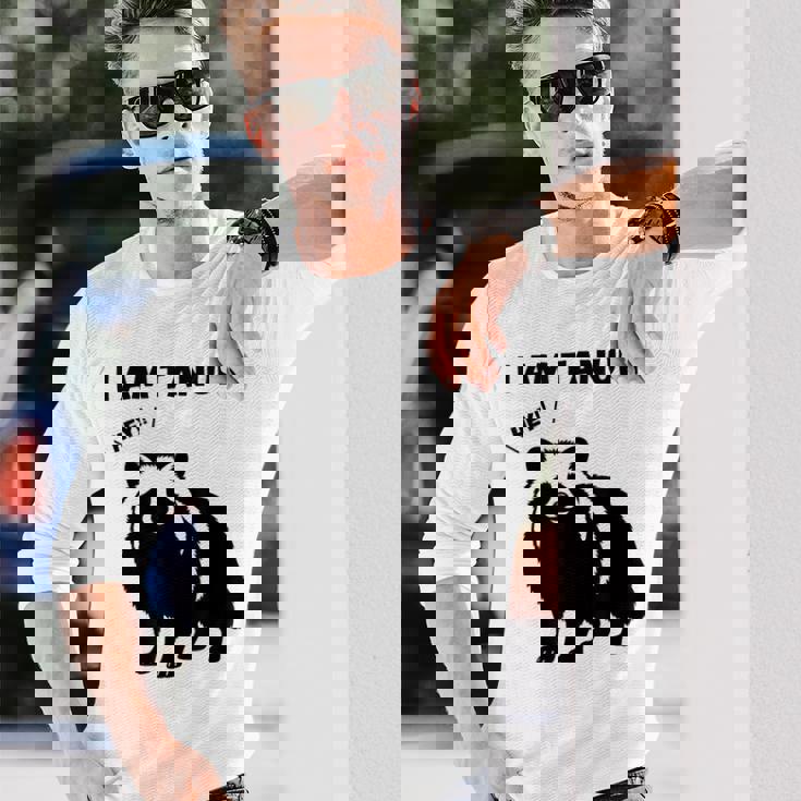 たぬきのシルエット I Am Tanuki おもしろ ユニーク 白黒 アニマル かわいい動物 狸 タヌキ 野生動物 長袖Tシャツ 彼への贈り物