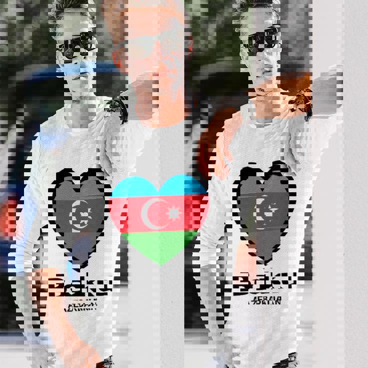 アゼルバイジャン バクー 長袖Tシャツ 彼への贈り物