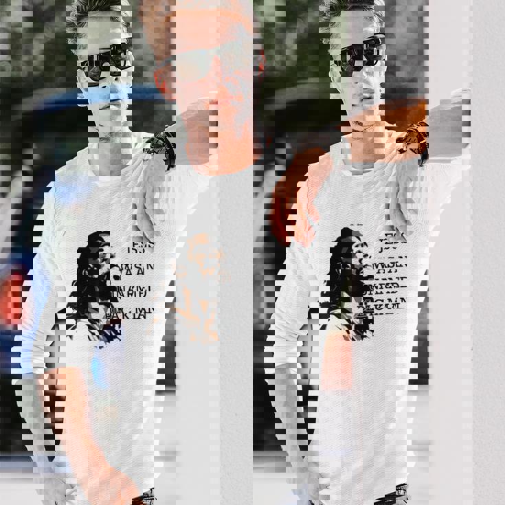 イエスは非武装の黒人だった 長袖Tシャツ 彼への贈り物