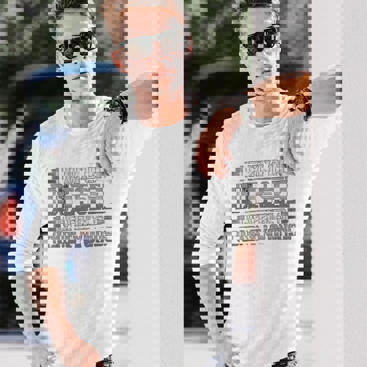 ディーゼルカフェインで走るトラック運転手 長袖Tシャツ 彼への贈り物