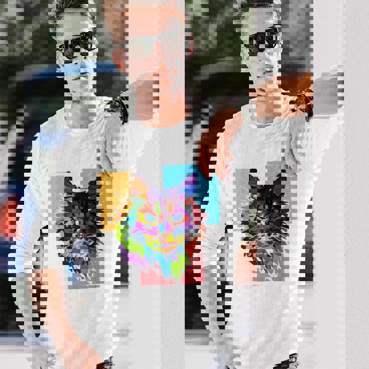 ペイントされた猫の顔 カラフル レインボー アートデザイン ギフトに最適 長袖Tシャツ 彼への贈り物