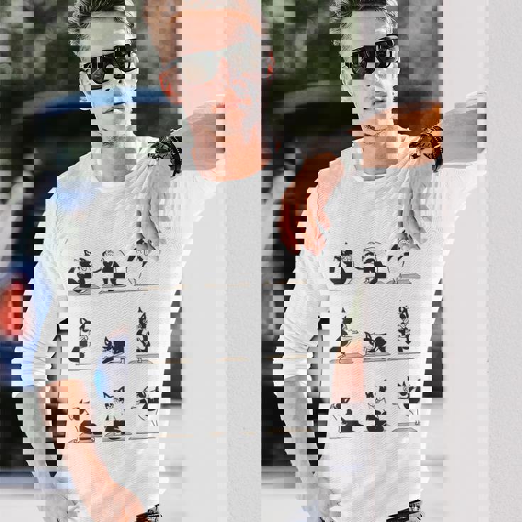 ボストンテリア ヨガ アサナ ポーズ 瞑想 おもしろtシャツ 長袖Tシャツ 彼への贈り物