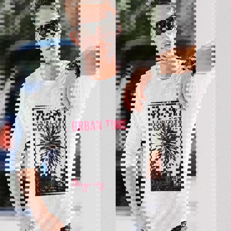 マイアミマジックシティビーチシャツ フロリダ愛好家向け 長袖tシャツ 長袖Tシャツ 彼への贈り物