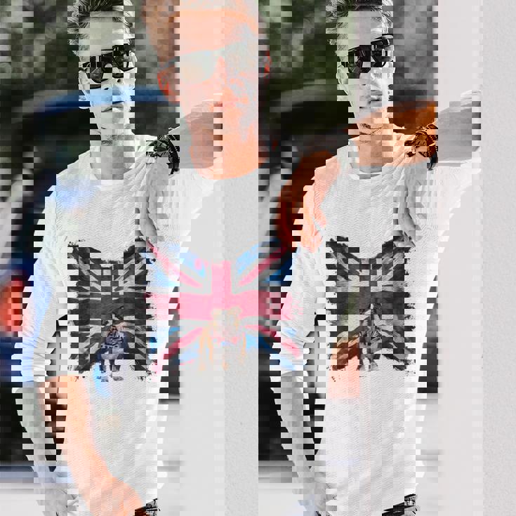 ユニオンジャックバンダナをかぶったブリティッシュブルドッグ、かわいい英国国旗。 長袖Tシャツ 彼への贈り物