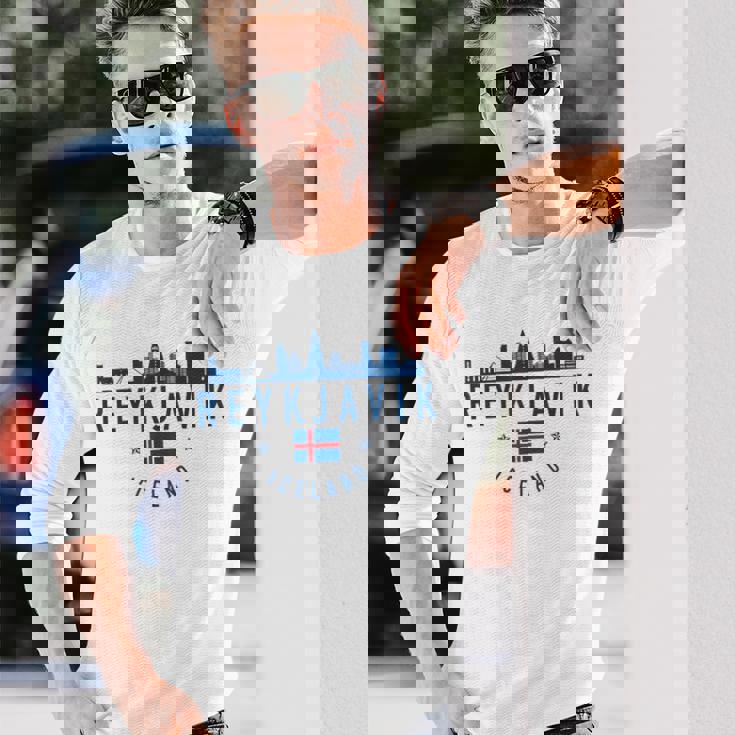 レイキャビク アイスランド アイスランド国旗 スカイライン プライド お土産 長袖Tシャツ 彼への贈り物