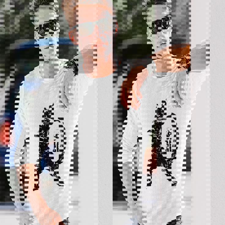 太極拳の練習をしている陽気な猫 陰陽 長袖tシャツ 長袖Tシャツ 彼への贈り物