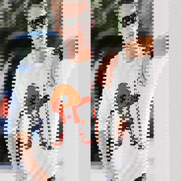 愉快なダビングプードル カナダ アイスホッケーファン ウィンタースポーツ 長袖Tシャツ 彼への贈り物