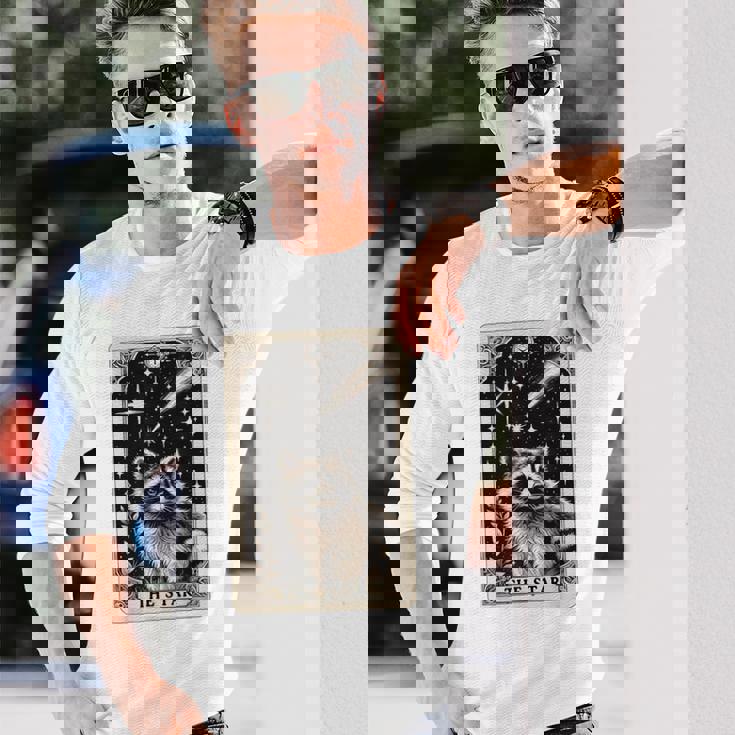 星のタロットカード アライグマ 占星術 神秘的なアライグマ 長袖Tシャツ 彼への贈り物