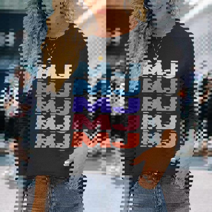 Modern Repeated Text Mj 長袖Tシャツ 彼女への贈り物