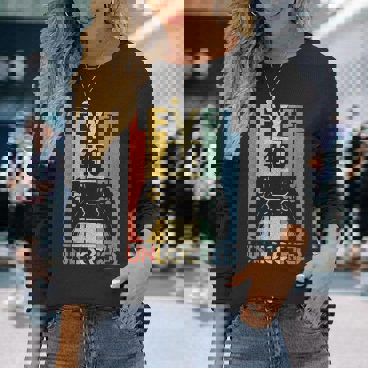 Level 40 Unlocked ideo Gamer 40Th Birthday 長袖Tシャツ 彼女への贈り物