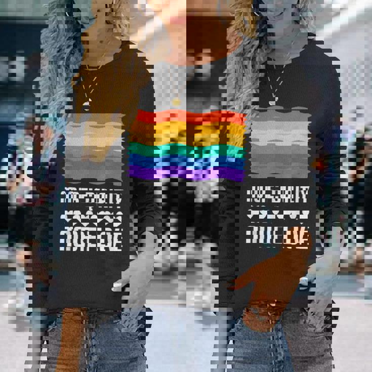 Lgbt More Equality More Lovetシャツ Lgbtq ゲイ レズビアン Lgbt 長袖Tシャツ 彼女への贈り物