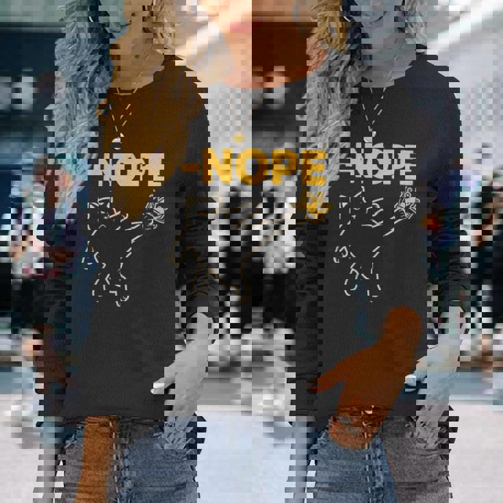 No Kings In America レトロ エッジの効いた抗議 長袖Tシャツ 彼女への贈り物