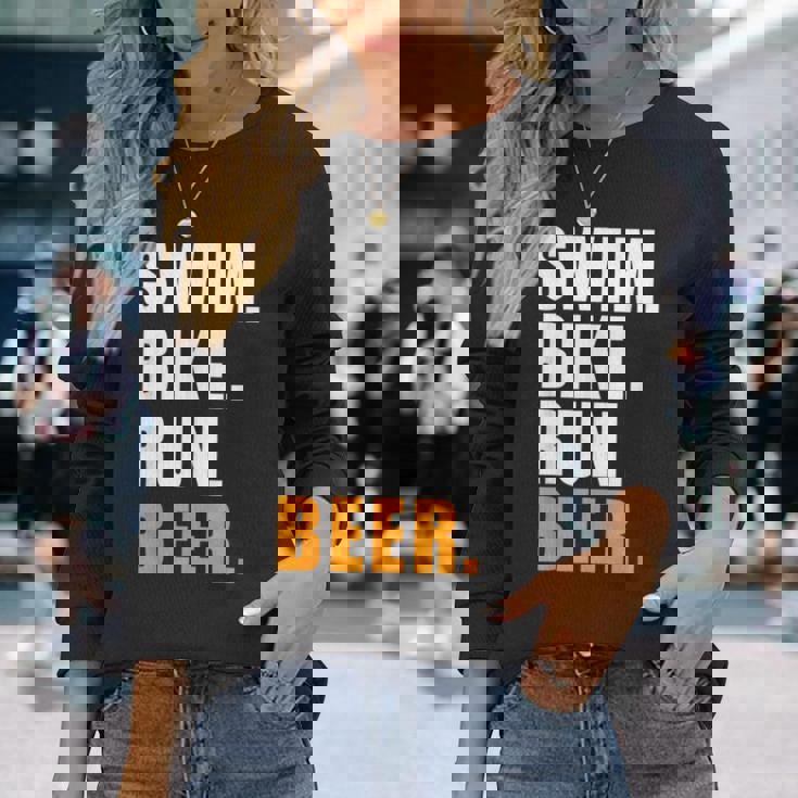 Swim Bike Run スイム バイク ラン ビール トライアスロン トライアスロン スポーツ メンズ レディース 長袖Tシャツ 彼女への贈り物