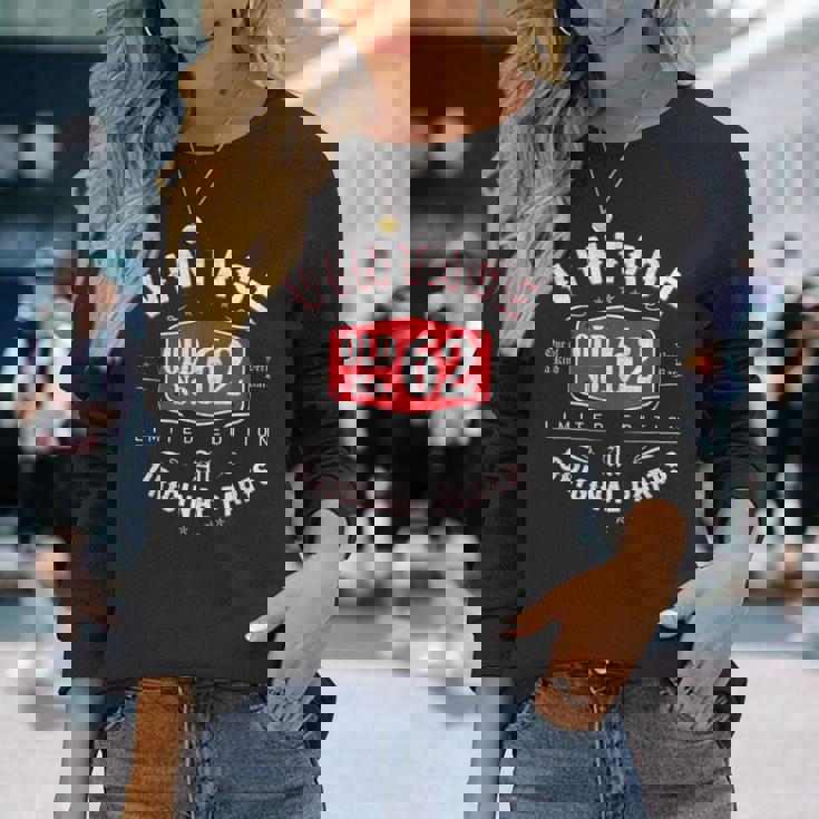 Vintage 1960 ヴィンテージ 1960年生まれ 62歳の誕生日ギフトアイデア 62歳 長袖Tシャツ 彼女への贈り物