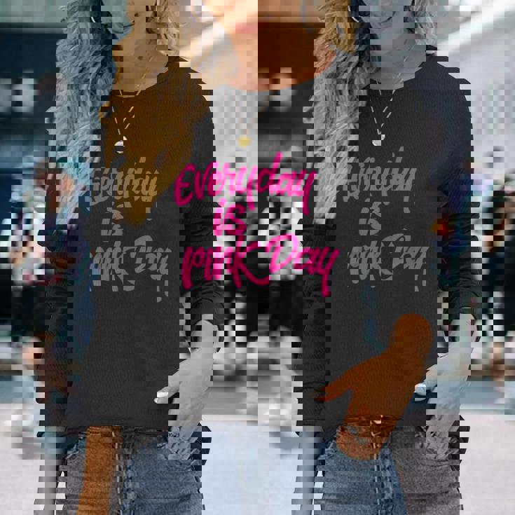 いじめ防止ピンクデイバディ Not A Bully End The Hate 長袖Tシャツ 彼女への贈り物