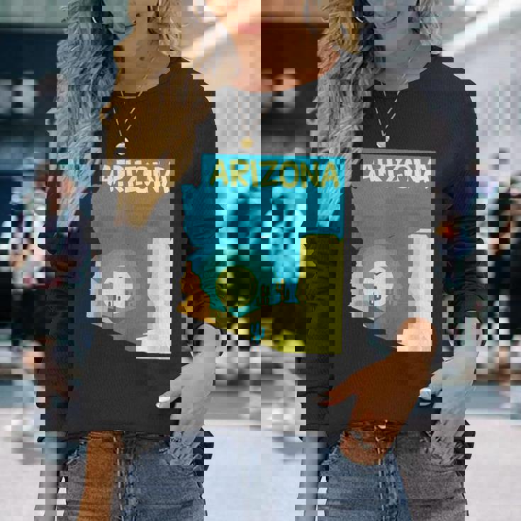 アリゾナ州の地図、モダンな抽象的なアリゾナ砂漠、サボテン 長袖Tシャツ 彼女への贈り物