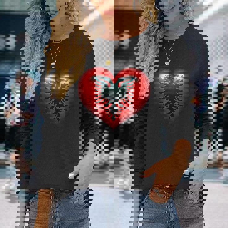 アルバニア国旗 イーグル ダブル レッド アルバニア シュキペ コソボ 長袖Tシャツ 彼女への贈り物