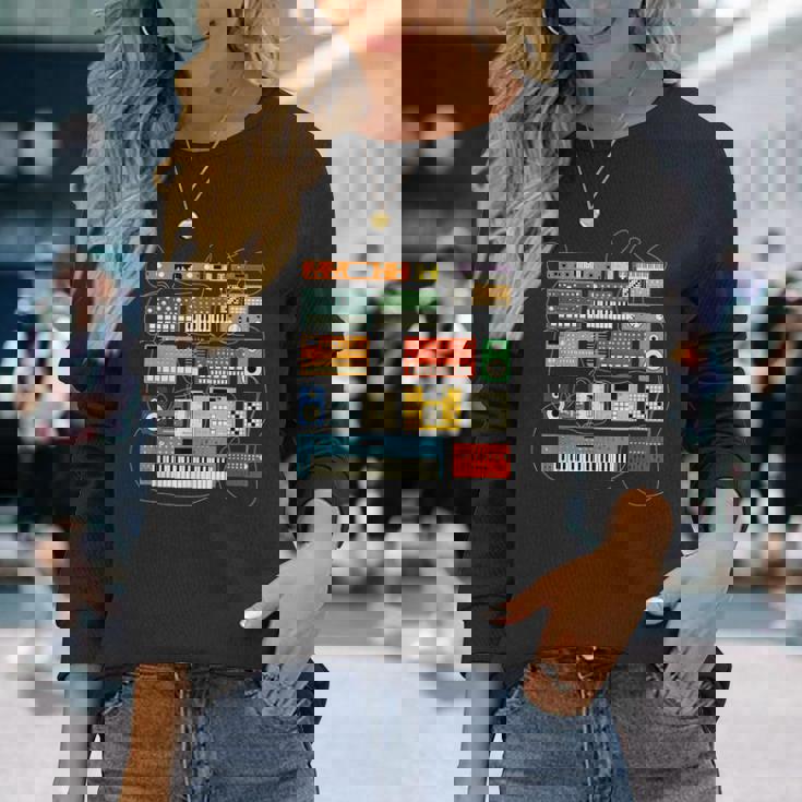 シンセサイザー と エレクトロニック・ミュージシャン と Dj 長袖Tシャツ 彼女への贈り物