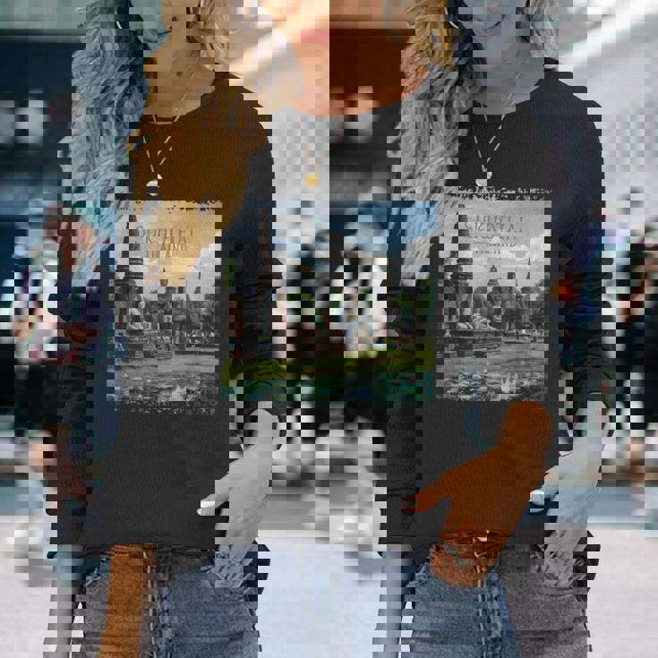 スコータイ、タイ 長袖Tシャツ 彼女への贈り物