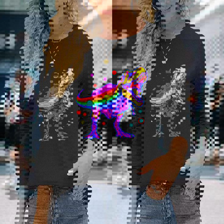 ティラノサウルス レックス 虹色 恐竜 恋人 デザイン 長袖Tシャツ 彼女への贈り物