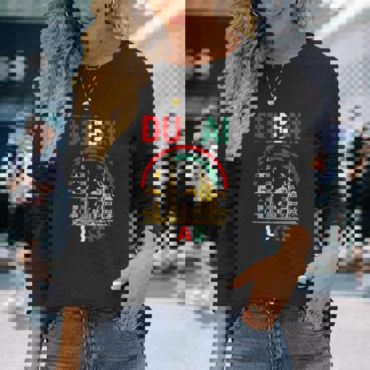 ドバイuaeスカイラインデザイン – ブルジュハリファとヤシの木 長袖Tシャツ 彼女への贈り物