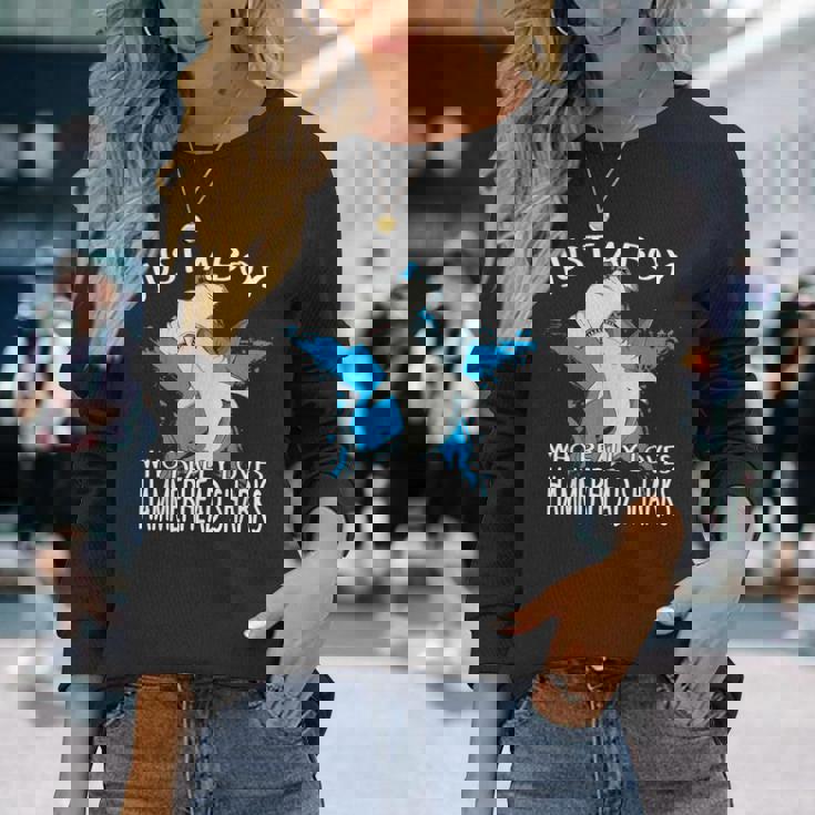 ハンマーヘッドシャークが大好きな男の子です。ハンマーヘッドシャーク ハンマーヘッドシャーク 長袖Tシャツ 彼女への贈り物