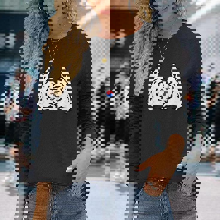 ハートを形作る漫画の手 韓国国旗 長袖Tシャツ 彼女への贈り物