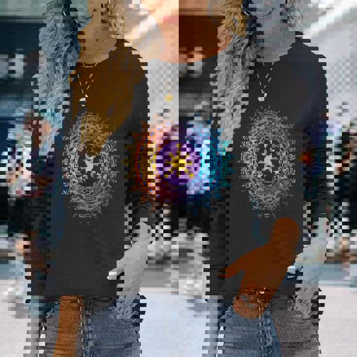 フィリピンの遺産 ヴィンテージ フィリピン国旗 アート ピース 長袖Tシャツ 彼女への贈り物