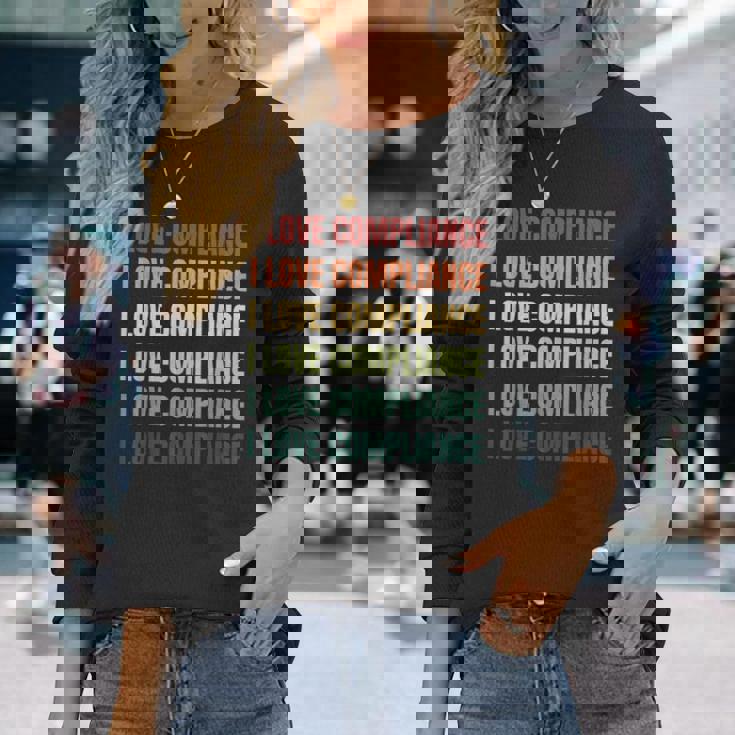 レトロ私はコンプライアンスが大好きです 長袖Tシャツ 彼女への贈り物